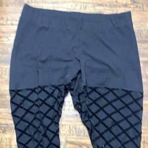 Leggings with sheer and velvet bottom